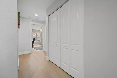 6058 Seminole Gardens Circle, Riviera Beach, FL 33418 - Photo 14