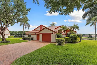 7841 Lexington Club Boulevard #B, Delray Beach, FL 33446 - Photo 2