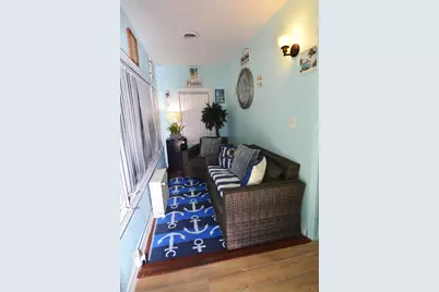 711 Cedar Place, Fort Pierce, FL 34950 - Photo 2