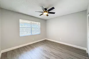 1000 NW 13th St, Boca Raton, FL 33486 - Photo 28