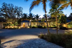 109 S River Rd, Sewalls Point, FL 34996 - Photo 4