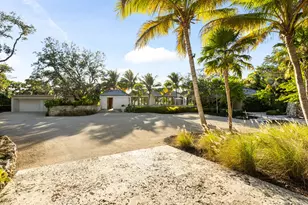 109 S River Rd, Sewalls Point, FL 34996 - Photo 10