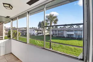 46 Waltham B, West Palm Beach, FL 33417 - Photo 12