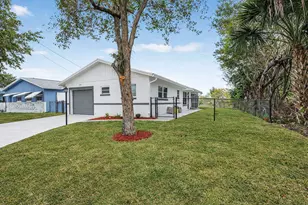 9197 SW 3rd St, Boca Raton, FL 33428 - Photo 2