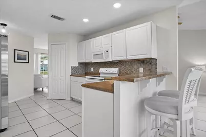 2561 SE Jason Avenue, Port Saint Lucie, FL 34952 - Photo 4