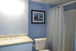 1000 Scotia Dr, Hypoluxo, FL 33462 - Photo 10