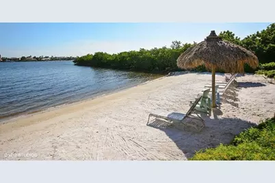 1000 Scotia Drive #304, Hypoluxo, FL 33462 - Photo 2