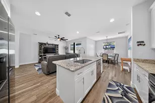 4689 SW Babylon St, Port Saint Lucie, FL 34953 - Photo 10