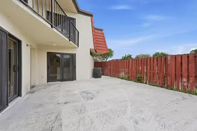 3861 Victoria Drive #3861, West Palm Beach, FL 33406 - Photo 4