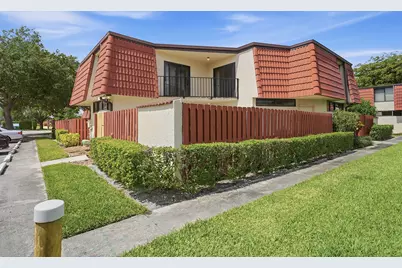 3861 Victoria Drive #3861, West Palm Beach, FL 33406 - Photo 1