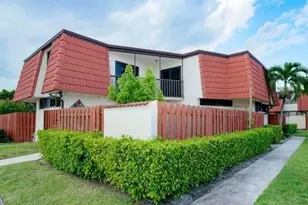 3861 Victoria Dr, West Palm Beach, FL 33406 - Photo 2