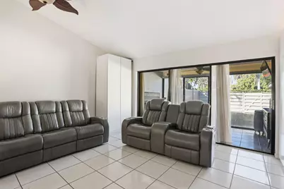 21547 Altamira Avenue, Boca Raton, FL 33433 - Photo 6