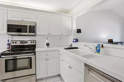 21547 Altamira Avenue, Boca Raton, FL 33433 - Photo 10