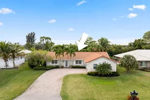 3952 SE Fairway W, Stuart, FL 34997 - Photo 2