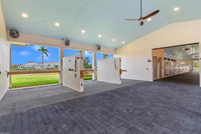 16219 Hollow Tree Lane, Wellington, FL 33470 - Photo 8