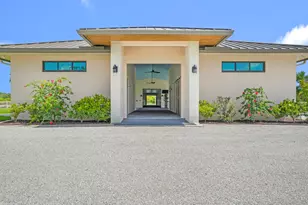 16219 Hollow Tree Ln, Wellington, FL 33470 - Photo 6