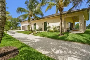16219 Hollow Tree Ln, Wellington, FL 33470 - Photo 4