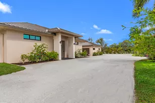 16219 Hollow Tree Ln, Wellington, FL 33470 - Photo 12
