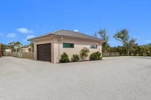 16219 Hollow Tree Ln, Wellington, FL 33470 - Photo 8