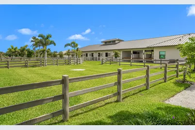 16219 Hollow Tree Lane, Wellington, FL 33470 - Photo 32