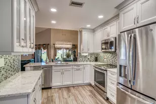 8178 Mooring Cir, Boynton Beach, FL 33472 - Photo 10