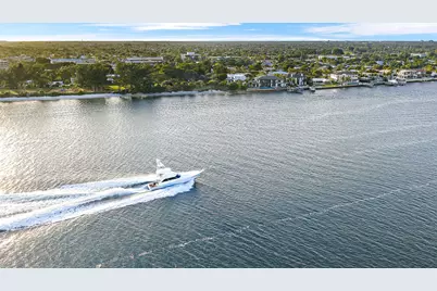 706 Lakeside Circle, North Palm Beach, FL 33408 - Photo 8