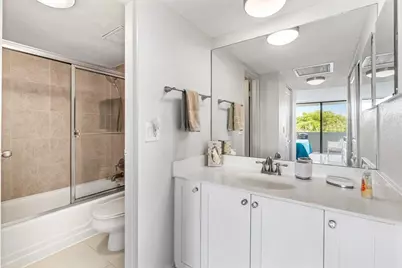 1830 Embassy Drive #401, West Palm Beach, FL 33401 - Photo 22