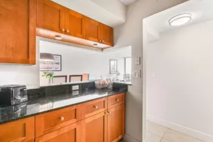 1830 Embassy Dr, West Palm Beach, FL 33401 - Photo 14