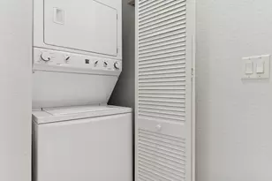 630 Amador Ln, West Palm Beach, FL 33401 - Photo 14