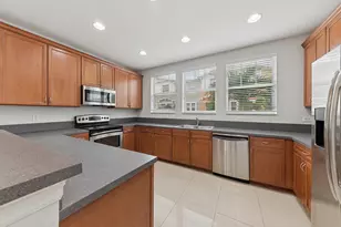 630 Amador Ln, West Palm Beach, FL 33401 - Photo 2