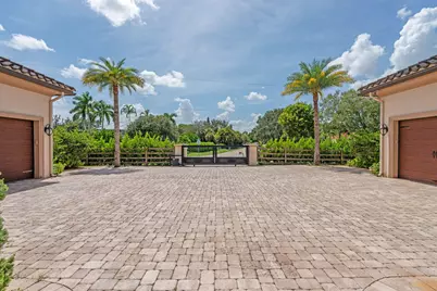 1601 Clydesdale Avenue, Wellington, FL 33414 - Photo 8