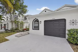 10726 Pelican Dr, Wellington, FL 33414 - Photo 6