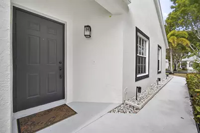 10726 Pelican Drive, Wellington, FL 33414 - Photo 8