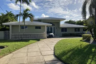 2740 NE 10th St, Pompano Beach, FL 33062 - Photo 2