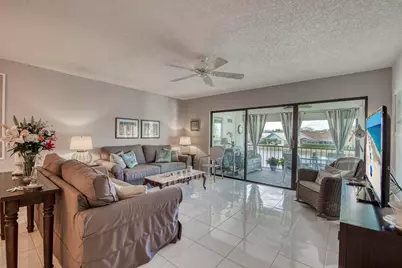 12871 Briarlake Drive #204, Palm Beach Gardens, FL 33418 - Photo 6