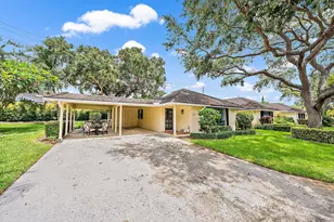 11325 12 Oaks Way, North Palm Beach, FL 33408 - Photo 1