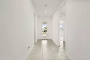 14499 SW Woodford Way, Port Saint Lucie, FL 34987 - Photo 16