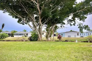 14 Golf Dr, Port Saint Lucie, FL 34952 - Photo 28