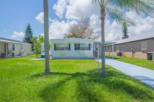 14 Golf Dr, Port Saint Lucie, FL 34952 - Photo 4