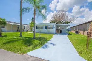 14 Golf Dr, Port Saint Lucie, FL 34952 - Photo 2