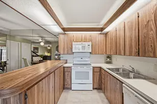 2913 SW 22nd Cir, Delray Beach, FL 33445 - Photo 10