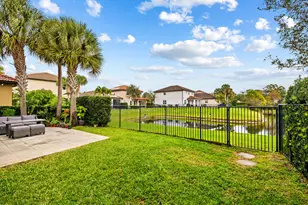 6830 Langdon Wy, Lake Worth, FL 33463 - Photo 10