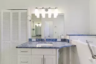 5942 Parkwalk Cir W, Boynton Beach, FL 33472 - Photo 30