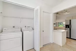 5942 Parkwalk Cir W, Boynton Beach, FL 33472 - Photo 16