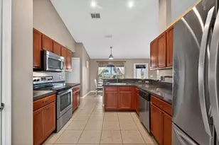 1401 SW Bougainvillea Ave, Port Saint Lucie, FL 34953 - Photo 18