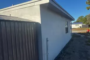 3401 Evergreen, Palm Springs, FL 33461 - Photo 4