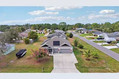 1302 SE Naples Lane, Port Saint Lucie, FL 34983 - Photo 4