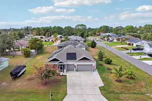 1302 SE Naples Ln, Port Saint Lucie, FL 34983 - Photo 4