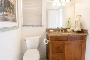 20 Colonial Club Dr, Boynton Beach, FL 33435 - Photo 14