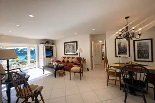 20 Colonial Club Dr, Boynton Beach, FL 33435 - Photo 8